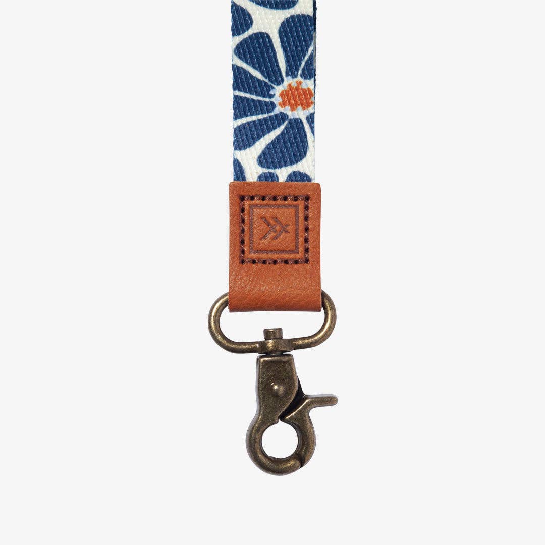 Emmeline Navy - Wristlet Keychain: Blue/Cream