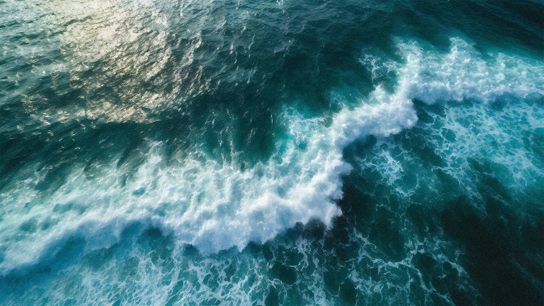 Saltwater Mist | 7 oz Classic Statement Candle