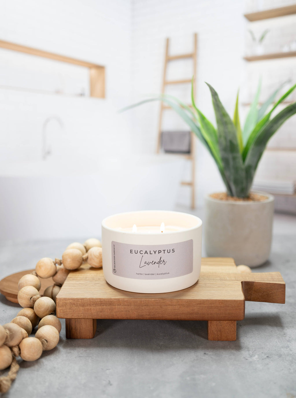 Eucalyptus Lavender | 10 oz Signature Statement Candle