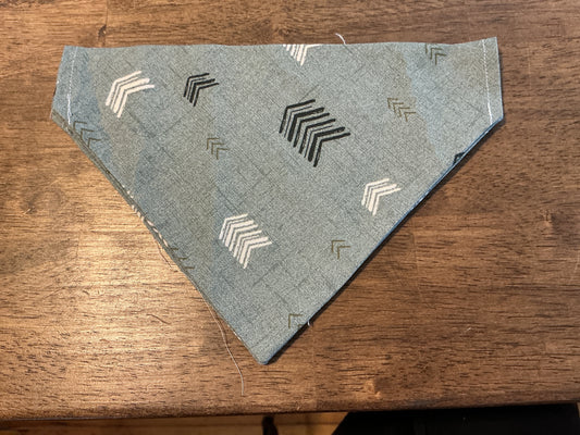 Arrow bandana